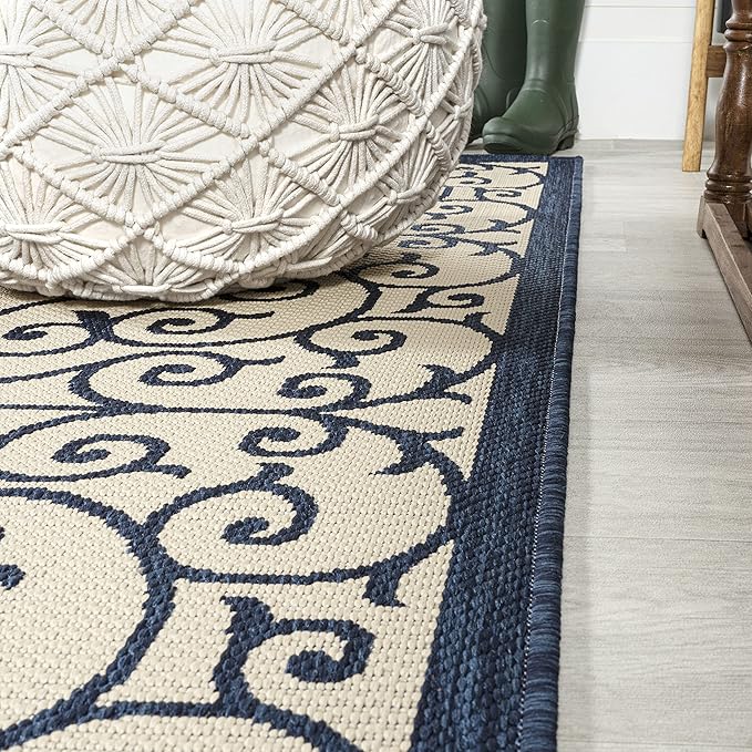 JONATHAN Y Vintage Filigree Indoor Outdoor Area Rug 4X6 Navy/Beige, Madrid Textured Weave for Backyard, Patio, Porch, Easy-Cleaning, High Traffic, Pet-Friendly, Non-Shedding (SMB107G-4)
