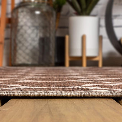 JONATHAN Y Moroccan Trellis Indoor Outdoor Round Area Rug 8 Ft Espresso/Taupe, Trebol Textured Weave for Backyard, Patio, Porch, Easy-Cleaning, Pet-Friendly, Non-Shedding (SMB109B-8R)