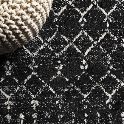 JONATHAN Y Boho Vintage Diamond Black/Ivory Round Area Rug 6 ft, Moroccan Hype for Living Room, Bedroom, Kitchen, Office, Easy-Cleaning, High Traffic, Pet-Friendly, Non-Shedding (MOH101D-6R)