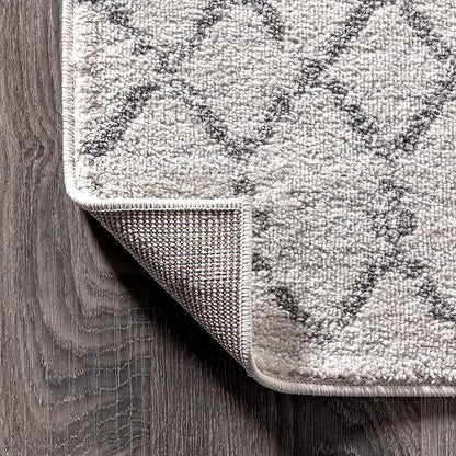 JONATHAN Y Boho Vintage Diamond Cream/Gray Square Area Rug 9X9 ft, Moroccan Hype for Living Room, Bedroom, Kitchen, Office, Easy-Cleaning, High Traffic, Pet-Friendly, Non-Shedding (MOH101B-9SQ)
